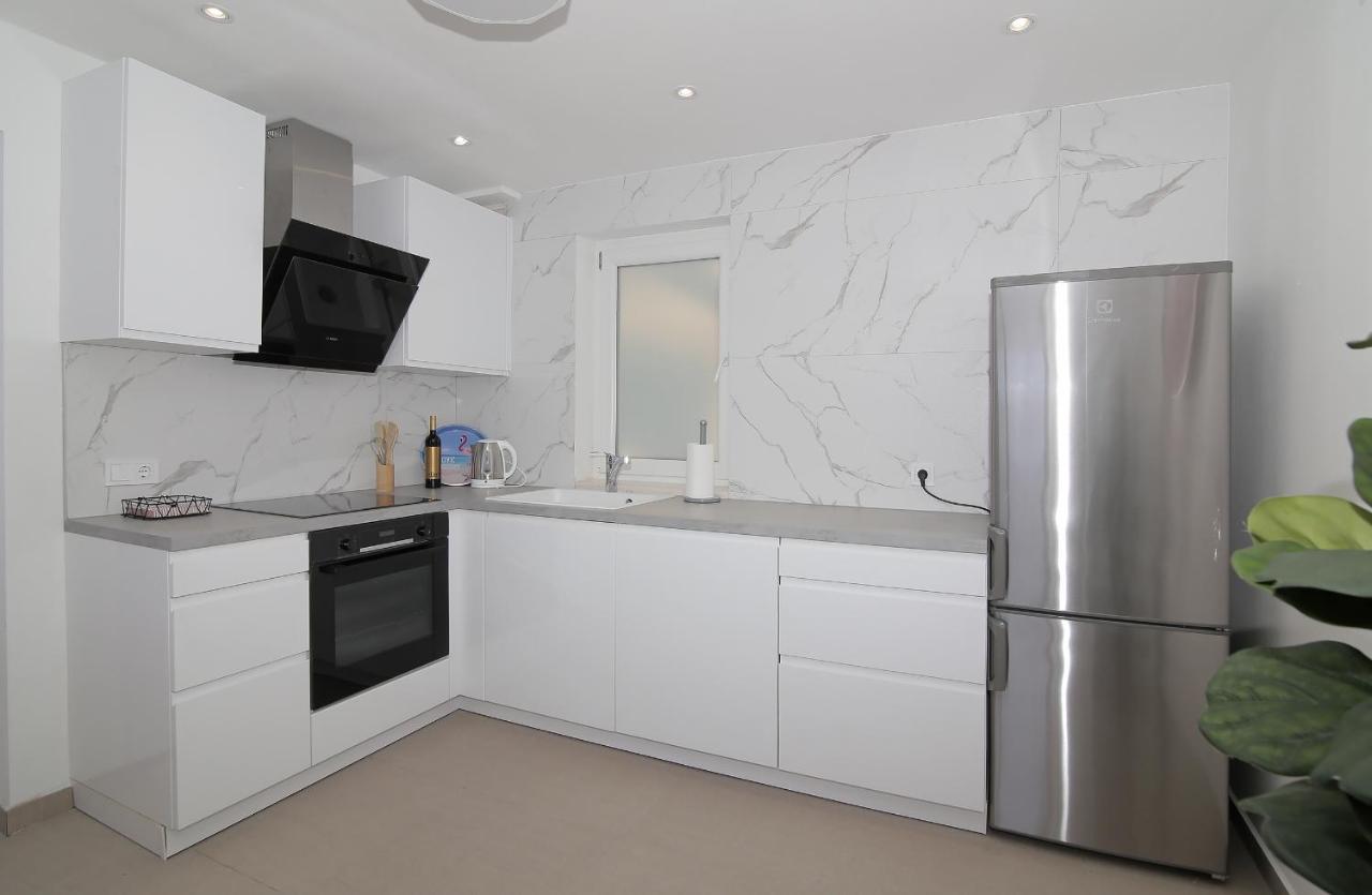 Seaside Apartment M Zaton 3 -Seaview And Parking ภายนอก รูปภาพ